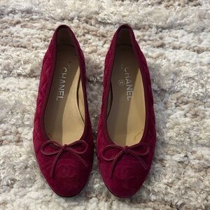 CHANEL Suede Fuchsia Quilted Ballet Flats